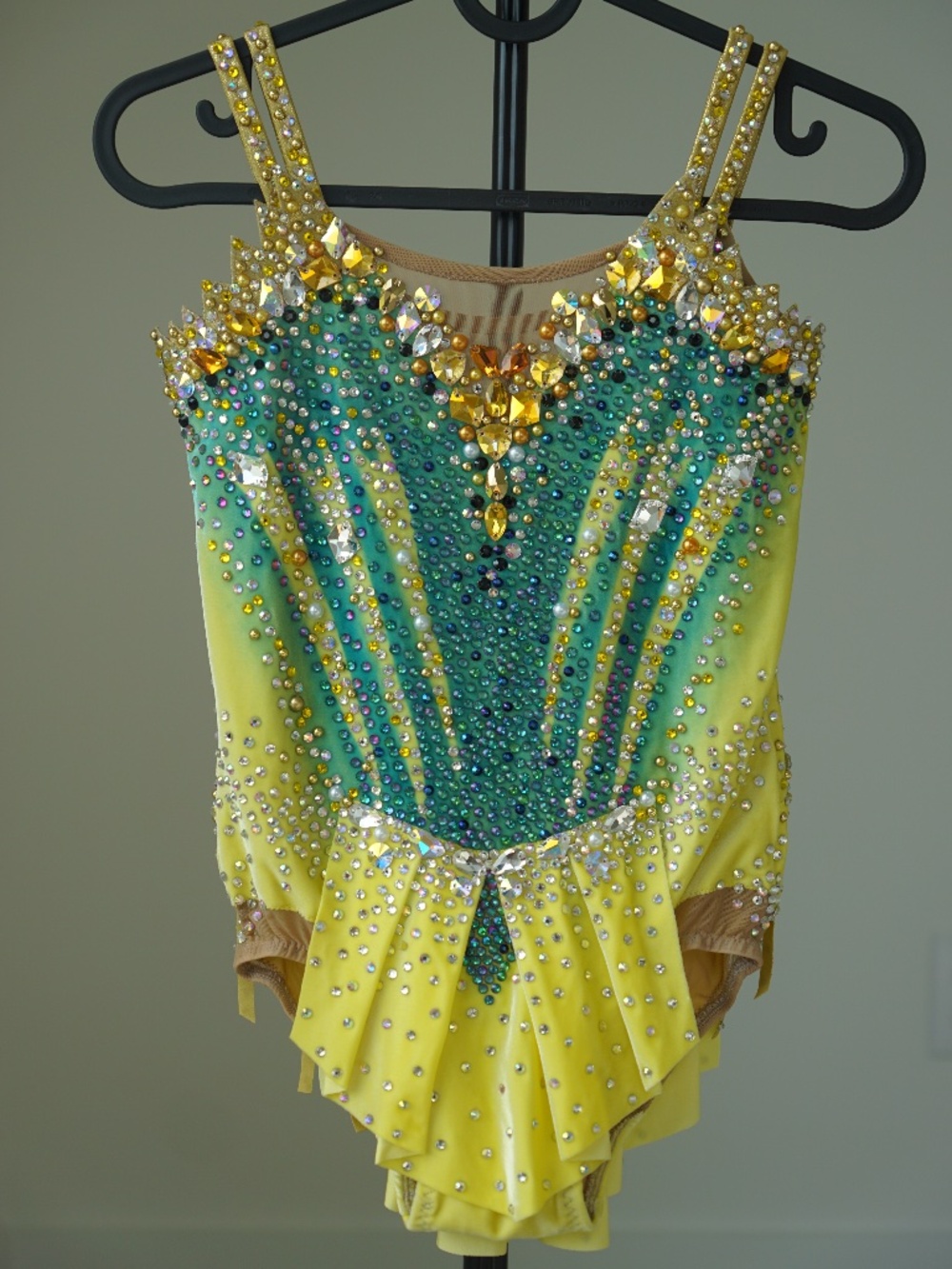 Rythmic gymnastics leotard